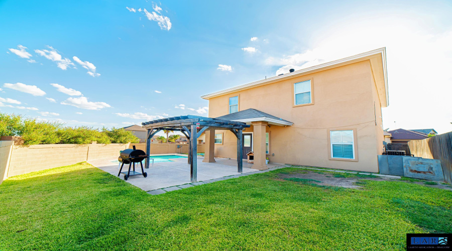 401 Sabal Loop, Laredo, Texas 78045, 6 Bedrooms Bedrooms, 8 Rooms Rooms,4 BathroomsBathrooms,Residential,For Sale,401 Sabal Loop,20260271