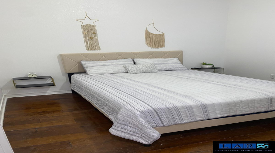 401 Sabal Loop, Laredo, Texas 78045, 6 Bedrooms Bedrooms, 8 Rooms Rooms,4 BathroomsBathrooms,Residential,For Sale,401 Sabal Loop,20260271