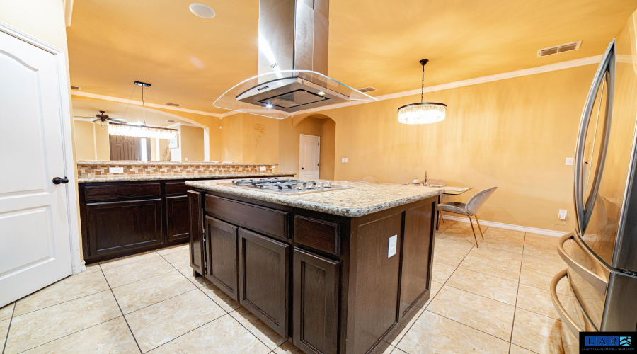 401 Sabal Loop, Laredo, Texas 78045, 6 Bedrooms Bedrooms, 8 Rooms Rooms,4 BathroomsBathrooms,Residential,For Sale,401 Sabal Loop,20260271