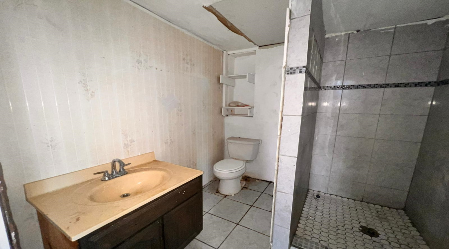 520 Davis Ave, Laredo, Texas 78040, 2 Bedrooms Bedrooms, 3 Rooms Rooms,1 BathroomBathrooms,Residential,For Rent,520 Davis Ave,20260272