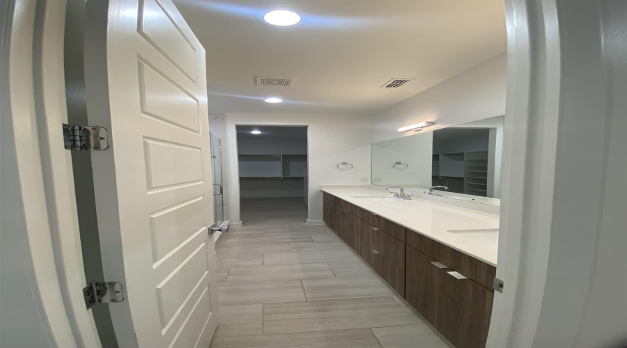 422 Deer Path Loop, Laredo, Texas 78045, 4 Bedrooms Bedrooms, 6 Rooms Rooms,2 BathroomsBathrooms,Residential,For Rent,422 Deer Path Loop,20260276