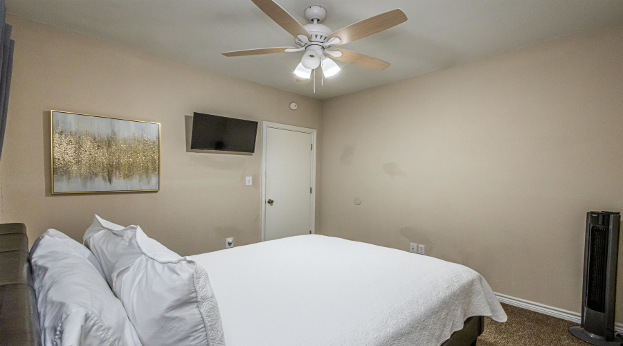 1202 N Center, San Antonio, Texas 78202, 4 Bedrooms Bedrooms, 7 Rooms Rooms,3 BathroomsBathrooms,Residential,For Sale,1202 N Center,20260278