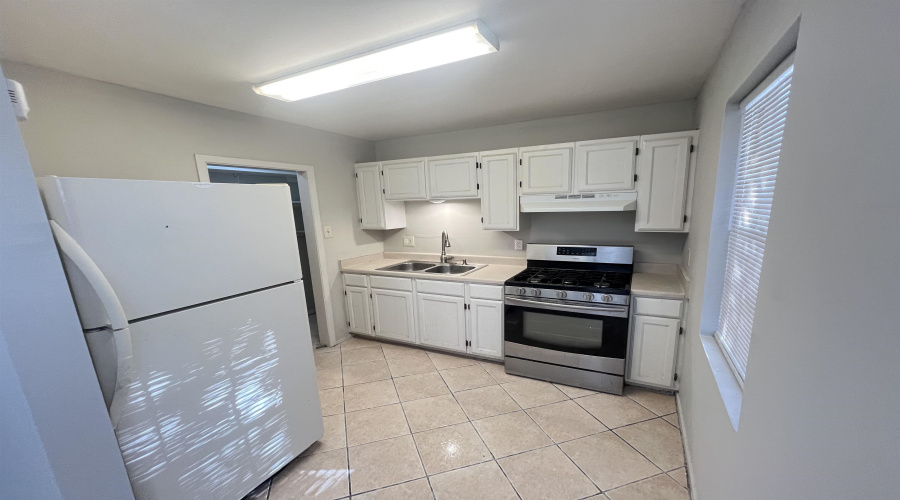 9617 Mallard Lp, Laredo, Texas 78045, 4 Bedrooms Bedrooms, 6 Rooms Rooms,2 BathroomsBathrooms,Residential,For Sale,9617 Mallard Lp,20260279