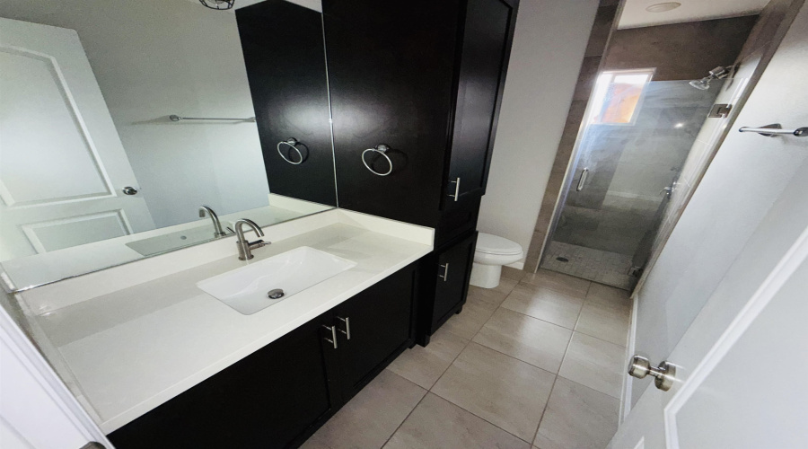 5525 Conroe St, Laredo, Texas 78046, 3 Bedrooms Bedrooms, 4 Rooms Rooms,2 BathroomsBathrooms,Residential,For Sale,5525 Conroe St,20260281