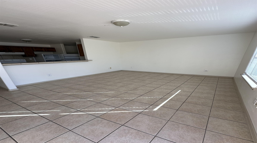 1610 E Plum St, Laredo, Texas 78043, 2 Bedrooms Bedrooms, 3 Rooms Rooms,1 BathroomBathrooms,Residential,For Rent,1610 E Plum St,20260283