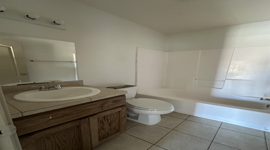 1610 E Plum St, Laredo, Texas 78043, 1 Bedroom Bedrooms, 2 Rooms Rooms,1 BathroomBathrooms,Residential,For Rent,1610 E Plum St,20260284