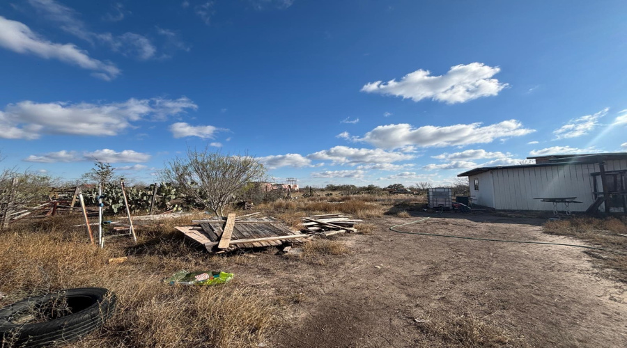 1300 Camino Don Antonio, Laredo, Texas 78043, ,Land,For Sale,1300 Camino Don Antonio,20260286