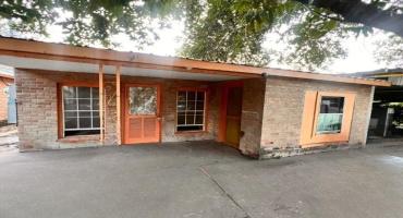 1816 Anna Ave, Laredo, Texas 78040, ,Multi-family,For Sale,1816 Anna Ave,20260292