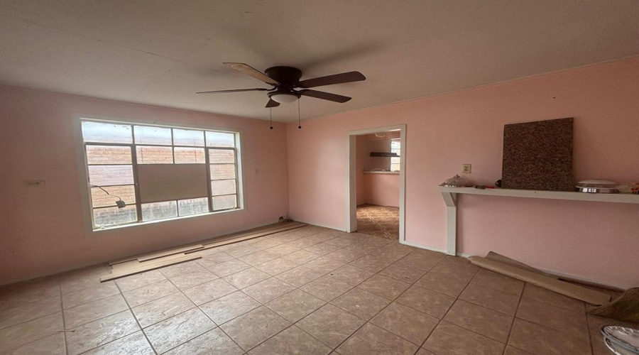 1816 Anna Ave, Laredo, Texas 78040, ,Multi-family,For Sale,1816 Anna Ave,20260292