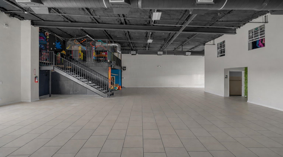 2311 Saturn Dr, Laredo, Texas 78041, 1 Room Rooms,4 BathroomsBathrooms,Commercial retail/office,For Rent,2311 Saturn Dr,20260307