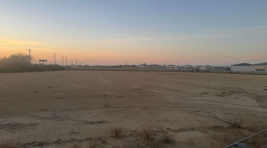 000 U.S. Hwy 359, Laredo, Texas 78043-5071, ,Land,For Sale,000 U.S. Hwy 359,20260299