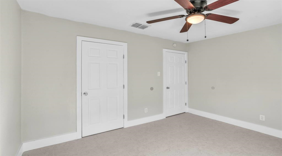 1303 Philadelphia St, Laredo, Texas 78041, ,Multi-family,For Sale,1303 Philadelphia St,20260295