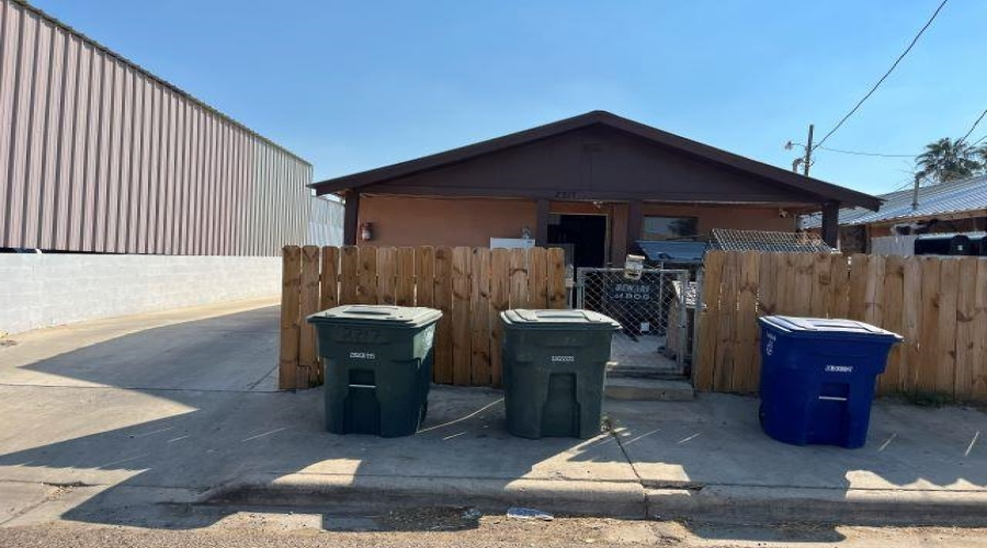 2715 & 2717 Market St, Laredo, Texas 78043, ,Multi-family,For Sale,2715 & 2717 Market St,20260297