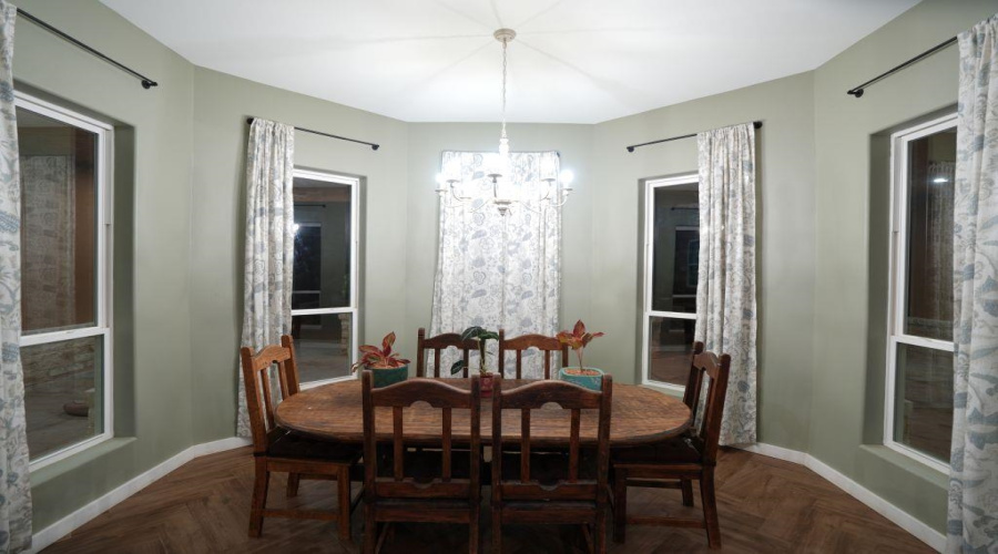 275 Jefferies Rd., Laredo, Texas 78045, 4 Bedrooms Bedrooms, 7 Rooms Rooms,3 BathroomsBathrooms,Residential,For Sale,275 Jefferies Rd.,20260301