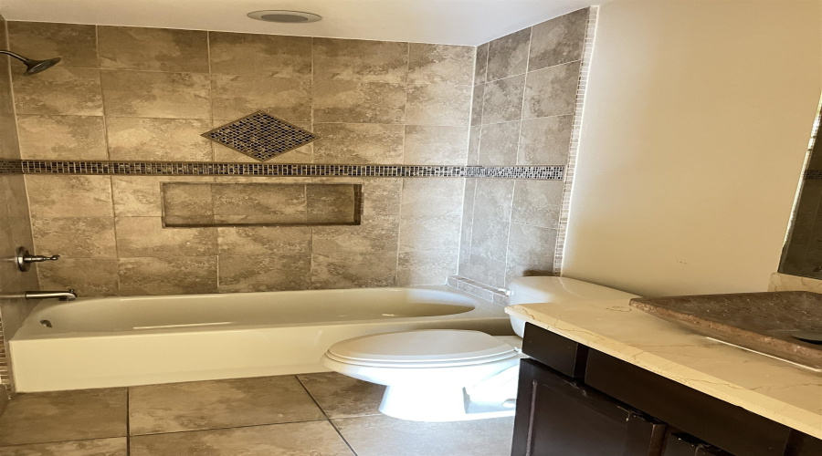 3909 Ivana Ct., Laredo, Texas 78045-4508, 3 Bedrooms Bedrooms, 7 Rooms Rooms,3 BathroomsBathrooms,Residential,For Rent,3909 Ivana Ct.,20260306