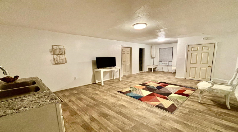 444 Taft Ct, San Antonio, Texas 78225, 2 Bedrooms Bedrooms, 8 Rooms Rooms,2 BathroomsBathrooms,Residential,For Sale,444 Taft Ct,20260309