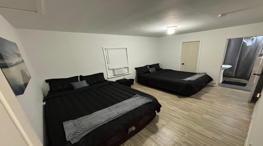 444 Taft Ct, San Antonio, Texas 78225, 2 Bedrooms Bedrooms, 8 Rooms Rooms,2 BathroomsBathrooms,Residential,For Sale,444 Taft Ct,20260309