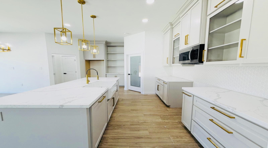 1503 Cozumel Dr, LAREDO, Texas 78046, 4 Bedrooms Bedrooms, 5 Rooms Rooms,2 BathroomsBathrooms,Residential,For Sale,1503 Cozumel Dr,20260312