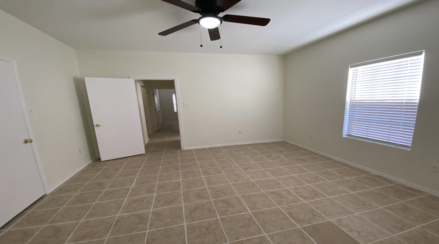 1820 Arctic Ct, LAREDO, Texas 78045, 4 Bedrooms Bedrooms, 6 Rooms Rooms,2 BathroomsBathrooms,Residential,For Sale,1820 Arctic Ct,20260318