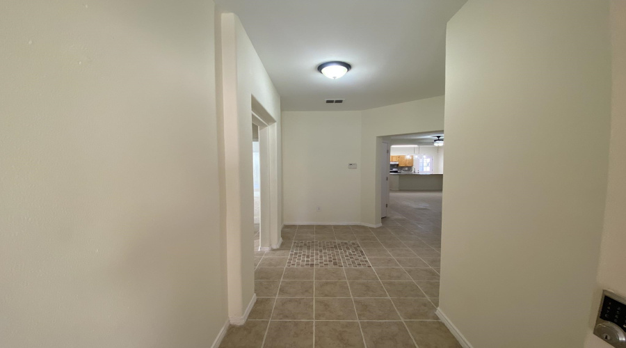 1820 Arctic Ct, LAREDO, Texas 78045, 4 Bedrooms Bedrooms, 6 Rooms Rooms,2 BathroomsBathrooms,Residential,For Sale,1820 Arctic Ct,20260318