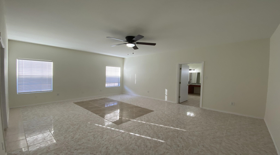 1820 Arctic Ct, LAREDO, Texas 78045, 4 Bedrooms Bedrooms, 6 Rooms Rooms,2 BathroomsBathrooms,Residential,For Sale,1820 Arctic Ct,20260318