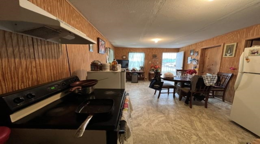 707 Delmar St., Zapata, Texas 78076, 4 Bedrooms Bedrooms, 6 Rooms Rooms,2 BathroomsBathrooms,Residential,For Sale,707 Delmar St.,20260319