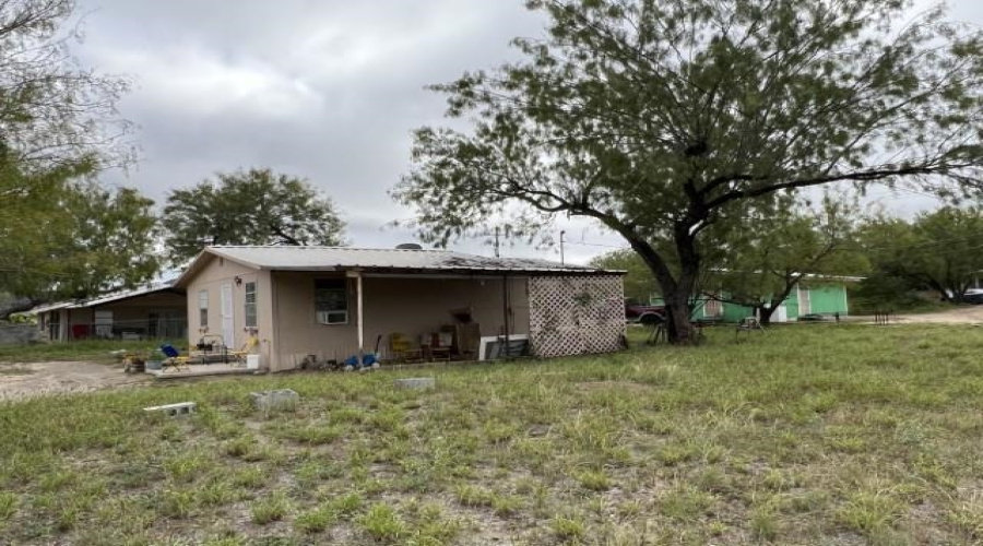 707 Delmar St., Zapata, Texas 78076, 4 Bedrooms Bedrooms, 6 Rooms Rooms,2 BathroomsBathrooms,Residential,For Sale,707 Delmar St.,20260319