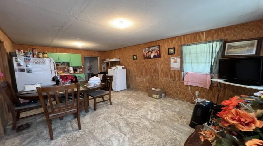 707 Delmar St., Zapata, Texas 78076, 4 Bedrooms Bedrooms, 6 Rooms Rooms,2 BathroomsBathrooms,Residential,For Sale,707 Delmar St.,20260319