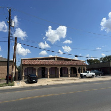 1510 Calle Del Norte, LAREDO, Texas 78041, 21 Rooms Rooms,1 BathroomBathrooms,Commercial retail/office,For Rent,1510 Calle Del Norte,20260321