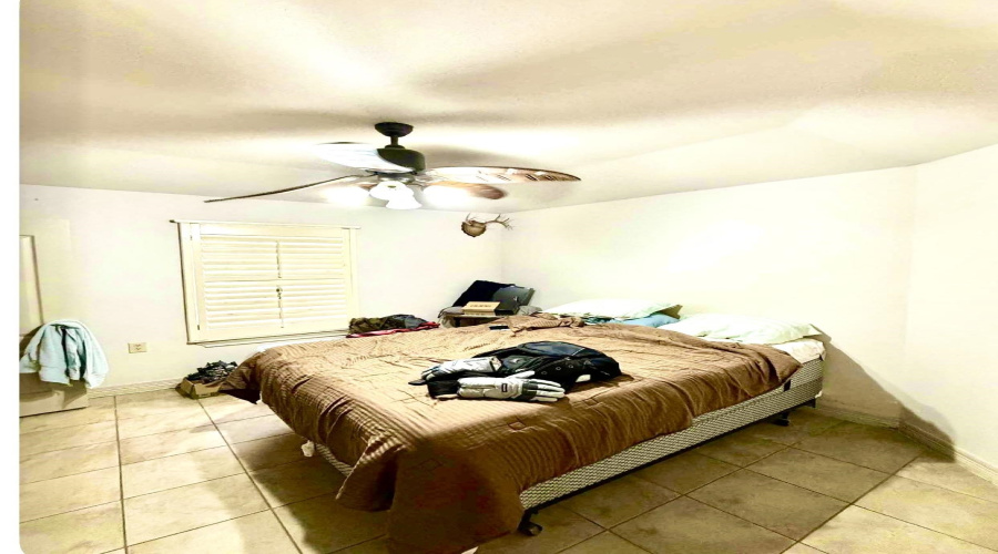 1902 Delmar St., ZAPATA, Texas 78073, 4 Bedrooms Bedrooms, 8 Rooms Rooms,2 BathroomsBathrooms,Residential,For Sale,1902 Delmar St.,20260323