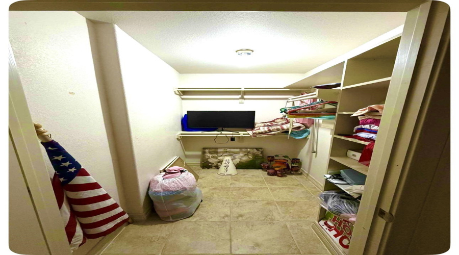 1902 Delmar St., ZAPATA, Texas 78073, 4 Bedrooms Bedrooms, 8 Rooms Rooms,2 BathroomsBathrooms,Residential,For Sale,1902 Delmar St.,20260323