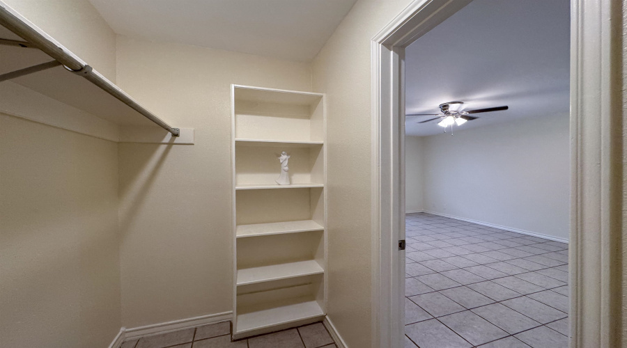 304 Anthony Ln, Laredo, Texas 78046, 3 Bedrooms Bedrooms, 5 Rooms Rooms,2 BathroomsBathrooms,Residential,For Sale,304 Anthony Ln,20252313