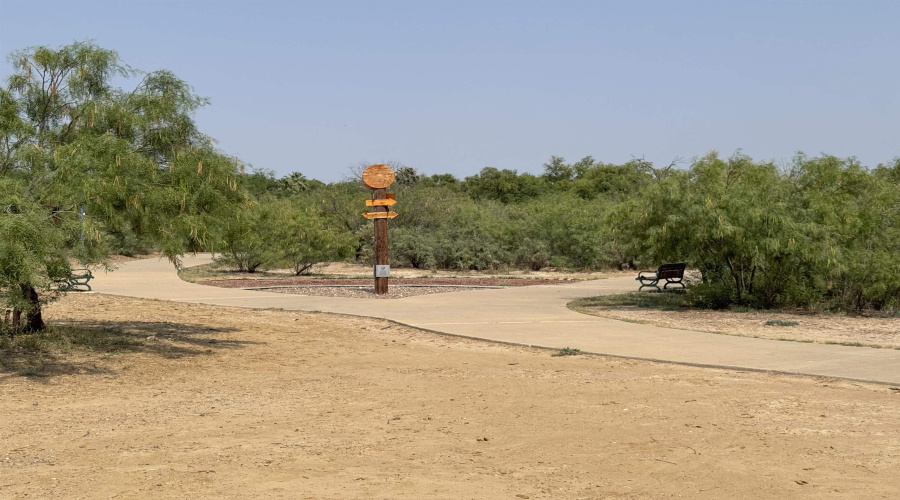 304 Anthony Ln, Laredo, Texas 78046, 3 Bedrooms Bedrooms, 5 Rooms Rooms,2 BathroomsBathrooms,Residential,For Sale,304 Anthony Ln,20252313