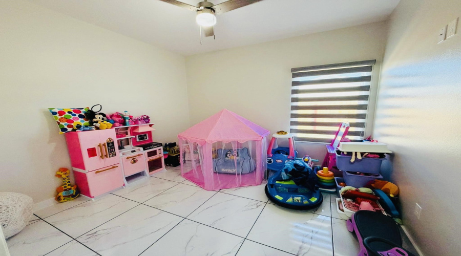 1602 Cordova Dr., LAREDO, Texas 78046, 4 Bedrooms Bedrooms, 5 Rooms Rooms,2 BathroomsBathrooms,Residential,For Sale,1602 Cordova Dr.,20260327