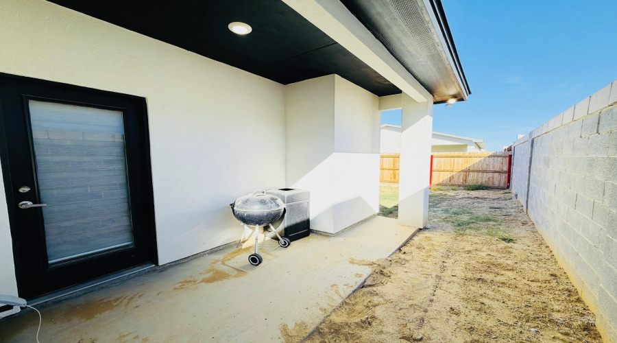 1602 Cordova Dr., LAREDO, Texas 78046, 4 Bedrooms Bedrooms, 5 Rooms Rooms,2 BathroomsBathrooms,Residential,For Sale,1602 Cordova Dr.,20260327