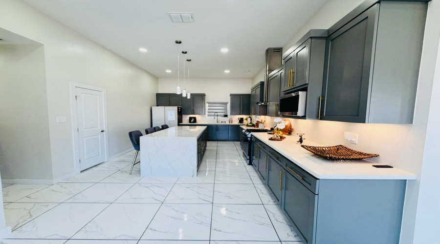 1602 Cordova Dr., LAREDO, Texas 78046, 4 Bedrooms Bedrooms, 5 Rooms Rooms,2 BathroomsBathrooms,Residential,For Sale,1602 Cordova Dr.,20260327