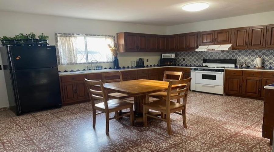 2010 Guerrero St, Laredo, Texas 78043, 3 Bedrooms Bedrooms, 6 Rooms Rooms,2 BathroomsBathrooms,Residential,For Rent,2010 Guerrero St,20260328