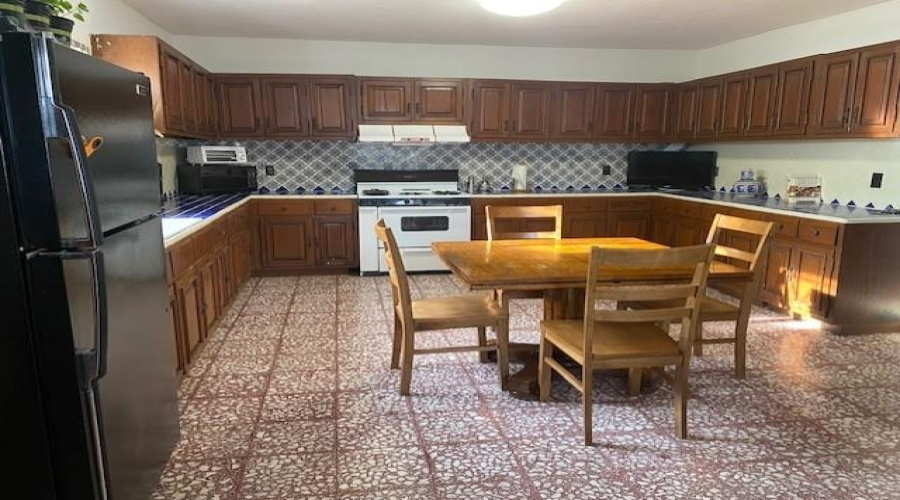 2010 Guerrero St, Laredo, Texas 78043, 3 Bedrooms Bedrooms, 6 Rooms Rooms,2 BathroomsBathrooms,Residential,For Rent,2010 Guerrero St,20260328