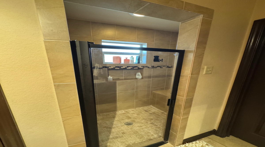 207 Desert Palm Dr., LAREDO, Texas 78045, 3 Bedrooms Bedrooms, 6 Rooms Rooms,2 BathroomsBathrooms,Residential,For Sale,207 Desert Palm Dr.,20260330