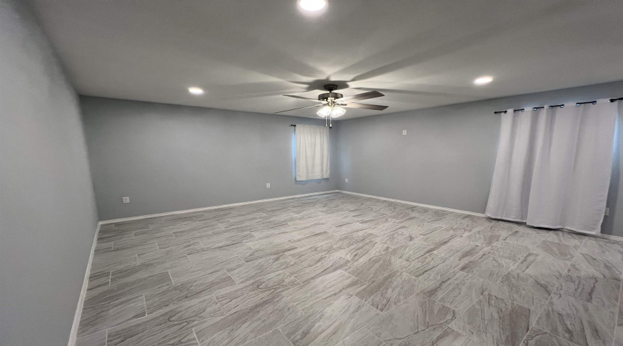 404 Morales, El Cenizo, Texas 78046-0000, 3 Bedrooms Bedrooms, 5 Rooms Rooms,2 BathroomsBathrooms,Residential,For Sale,404 Morales,20260332