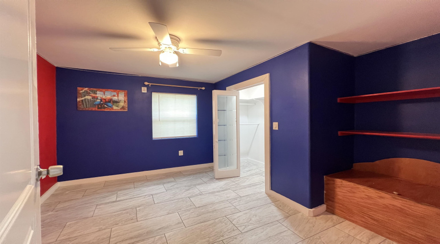 404 Morales, El Cenizo, Texas 78046-0000, 3 Bedrooms Bedrooms, 5 Rooms Rooms,2 BathroomsBathrooms,Residential,For Sale,404 Morales,20260332