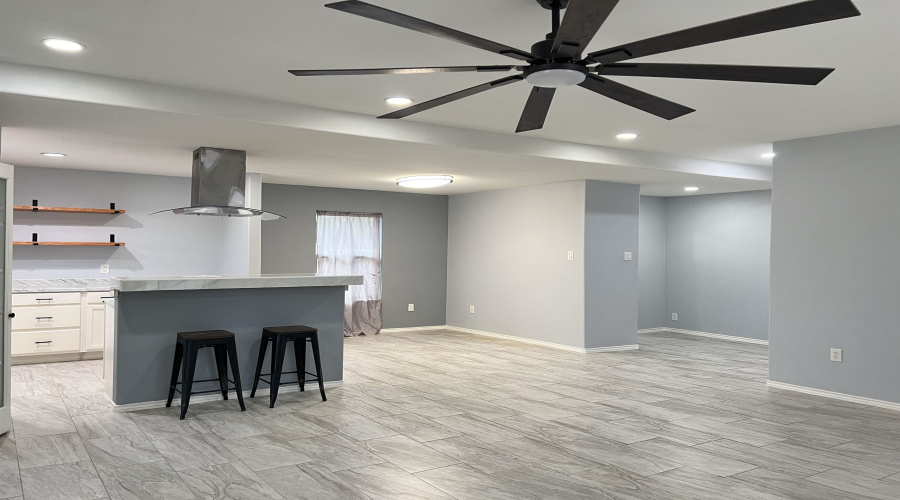 404 Morales, El Cenizo, Texas 78046-0000, 3 Bedrooms Bedrooms, 5 Rooms Rooms,2 BathroomsBathrooms,Residential,For Sale,404 Morales,20260332