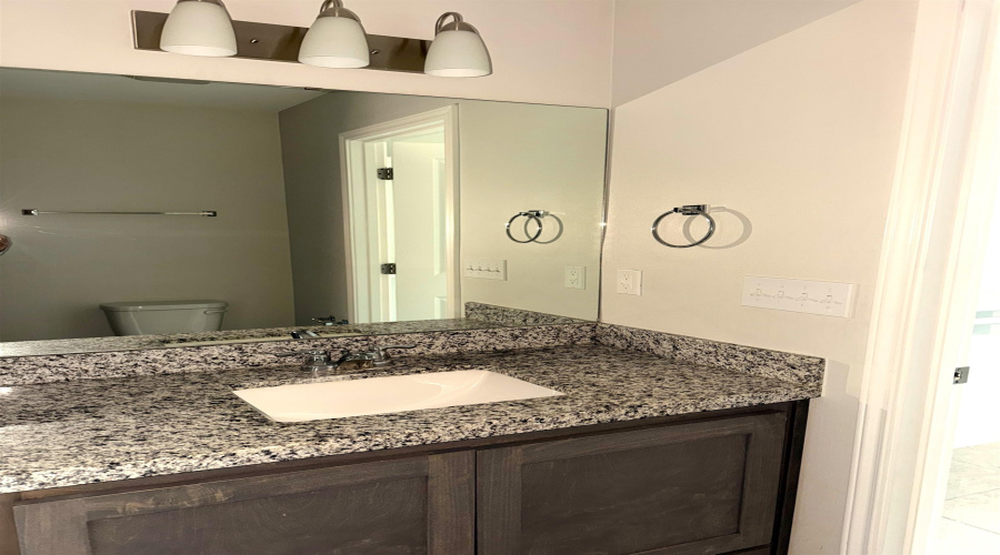 3501 Joaquin Ponce, Laredo, Texas 78045-6, 4 Bedrooms Bedrooms, 7 Rooms Rooms,2 BathroomsBathrooms,Residential,For Sale,3501 Joaquin Ponce,20260335