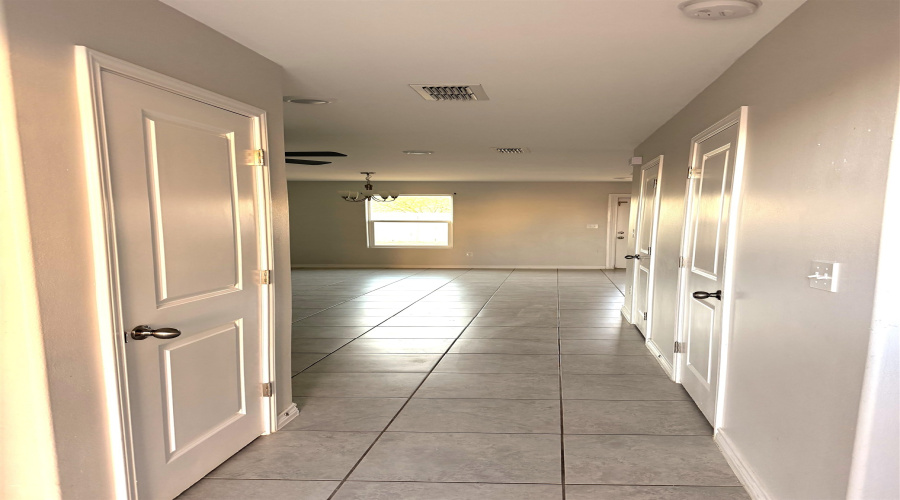 3501 Joaquin Ponce, Laredo, Texas 78045-6, 4 Bedrooms Bedrooms, 7 Rooms Rooms,2 BathroomsBathrooms,Residential,For Sale,3501 Joaquin Ponce,20260335