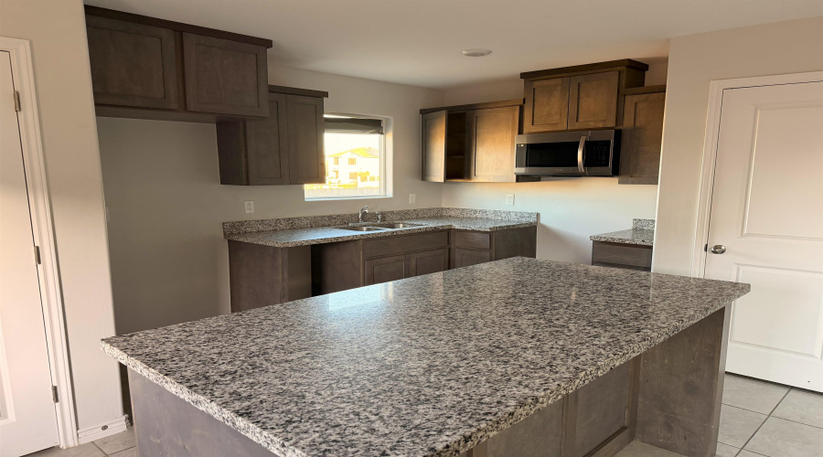 3501 Joaquin Ponce, Laredo, Texas 78045-6, 4 Bedrooms Bedrooms, 7 Rooms Rooms,2 BathroomsBathrooms,Residential,For Sale,3501 Joaquin Ponce,20260335