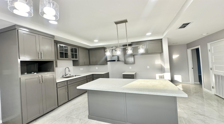 17204 Running Doe St, Laredo, Texas 78045-0000, 4 Bedrooms Bedrooms, 6 Rooms Rooms,2 BathroomsBathrooms,Residential,For Sale,17204 Running Doe St,20260337