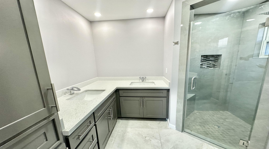 17204 Running Doe St, Laredo, Texas 78045-0000, 4 Bedrooms Bedrooms, 6 Rooms Rooms,2 BathroomsBathrooms,Residential,For Sale,17204 Running Doe St,20260337