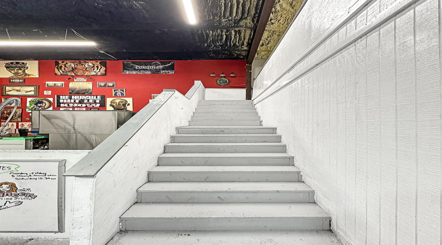 608 Gale St, Laredo, Texas 78041, 1 Room Rooms,2 BathroomsBathrooms,Commercial retail/office,For Rent,608 Gale St,20260341