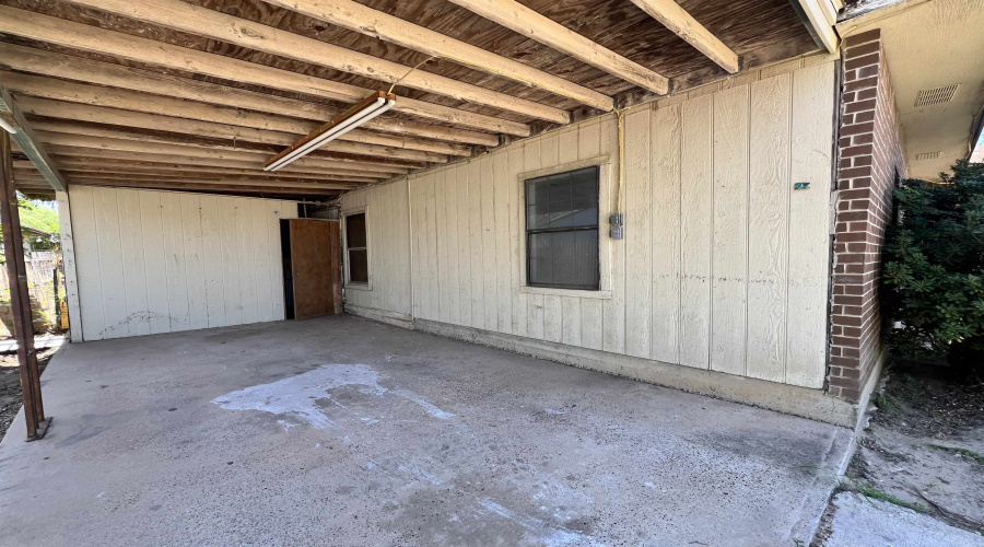 916 Falcon Ave., Zapata, Texas 78076, 4 Bedrooms Bedrooms, 6 Rooms Rooms,2 BathroomsBathrooms,Residential,For Sale,916 Falcon Ave.,20251935