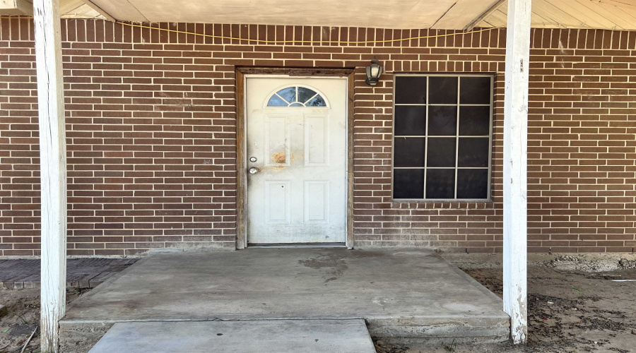 916 Falcon Ave., Zapata, Texas 78076, 4 Bedrooms Bedrooms, 6 Rooms Rooms,2 BathroomsBathrooms,Residential,For Sale,916 Falcon Ave.,20251935